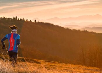 Quelle chaussure de trail pour une femme toute légère ?