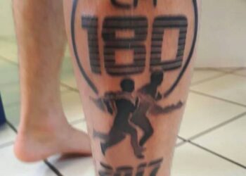 Il se faite tatouer la SaintéLyon…