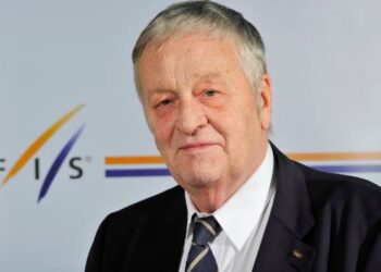 DÉMISSION ! Le président de la Fédération Internationale de Ski est un gros naze(i) !