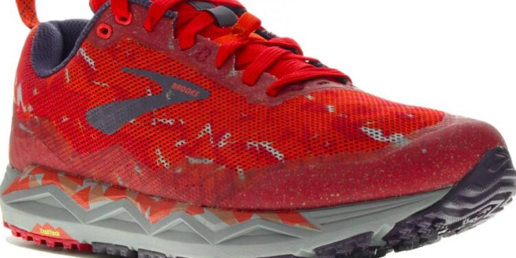 Trail : chaussures mi route mi chemin