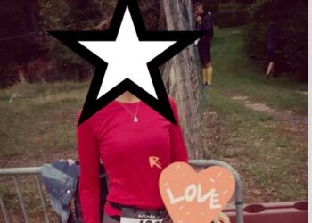 Mère indigne : elle abandonne son jeune fils le jour de son anniversaire pour aller courir.