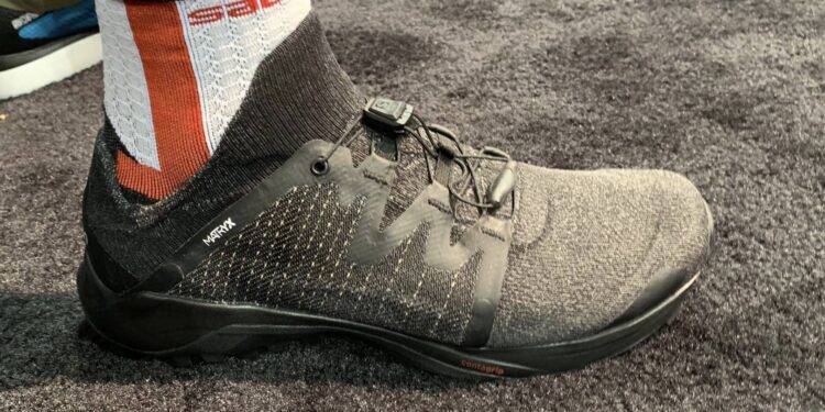 chaussure de trail Salomon Cross Pro