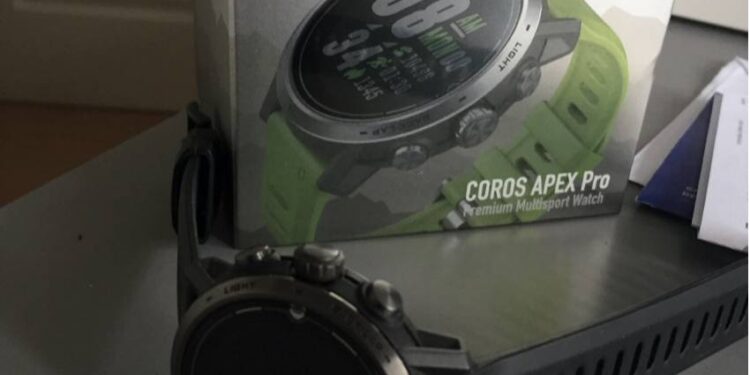 Test COROS APEX Pro pour le trail une montre GPS moins ch re