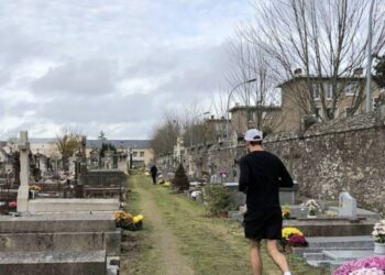 Courir dans les cimetières : à quoi on en est réduit…