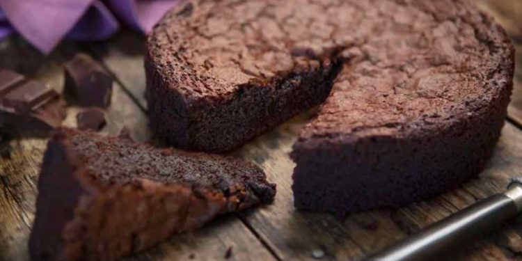 Miam : recette du gâteau au chocolat coupe faim pour maigrir