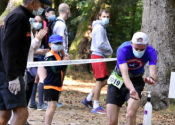 La nouvelle souche du coronavirus se propage plus rapidement mais ne doit pas faire peur aux traileurs