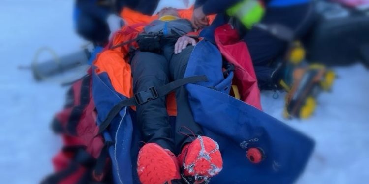 Un traileur imprudent survit à une chute de 300 mètres