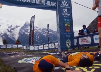 Esprit trail : l’athlète et son coach tombent dans les bras l’un de l’autre…