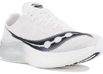 Chaussure Endorphin Pro+ : la plaque carbone de chez Saucony