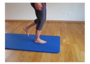 Voici un exercice de proprioception pour renforcer vos chevilles