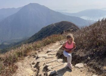 HISTOIRE VRAIE : une fillette de 5 ans fait un trail de 70 km…
