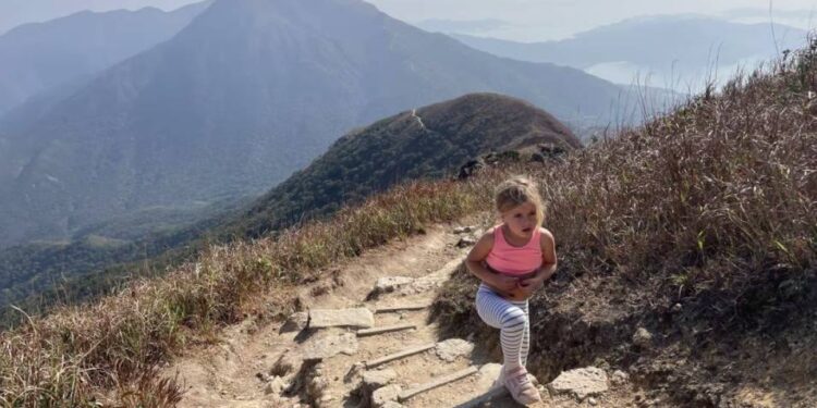 HISTOIRE VRAIE : une fillette de 5 ans fait un trail de 70 km…