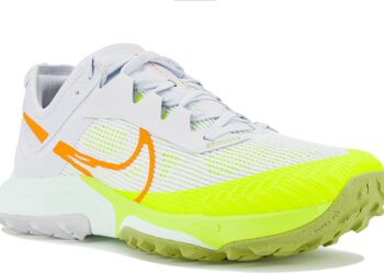 Nike Air Zoom Terra Kiger 8