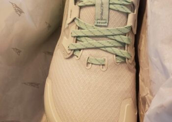 chaussures de trail blanches