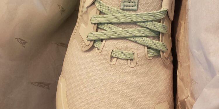 chaussures de trail blanches