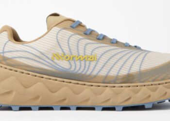 Chaussure de trail Nnormal Tomir Sand