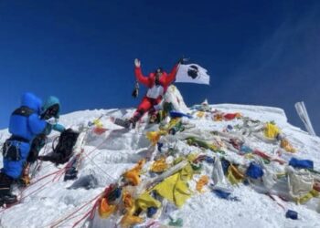 Tragédies insoutenables sur le Mont Everest : l’escalade de l’inconscience