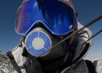 kilian jornet everest