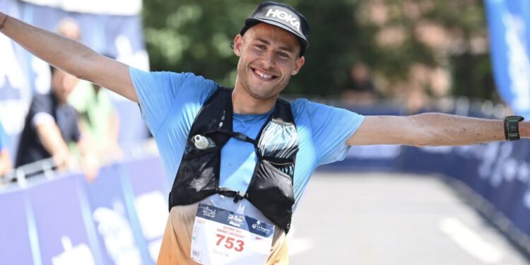 s'épuiser à courir des milliers de kilomètres avant un ultra-trail