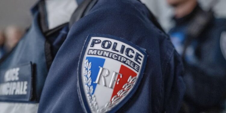 Histoire vraie à Montélimar : ivre, elle fonce en voiture sur trail !